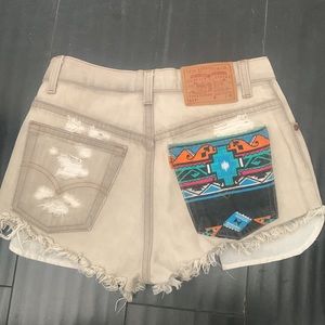 LEVI JEAN SHORTS